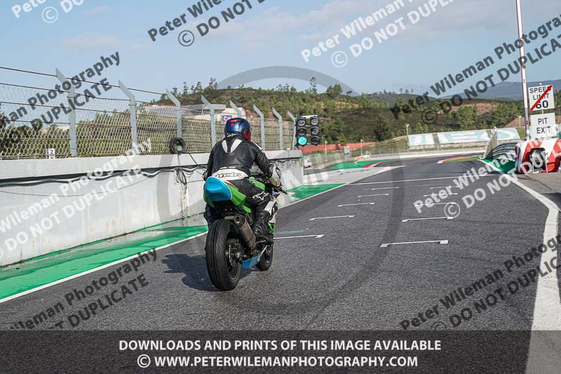 motorbikes;no limits;peter wileman photography;portimao;portugal;trackday digital images
